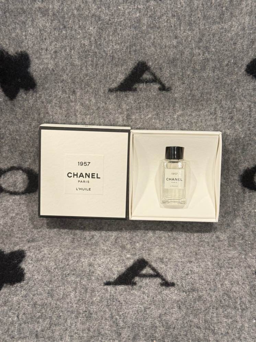Chanel 1957 L'Huile body oil mini size 4ml